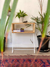 Load image into Gallery viewer, Beneyo Side Table