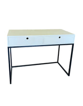 Load image into Gallery viewer, Sinyithi Desk