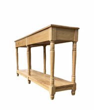 Load image into Gallery viewer, Yemveli Oak Entrance Table