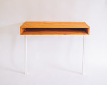 Load image into Gallery viewer, Desika Leaning Desk