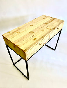 Sinyithi Desk
