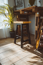 Load image into Gallery viewer, Situlo Bar Stool (75cm)
