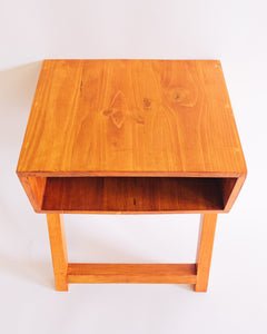 Secaleni Leaning Side Table