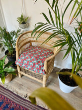 Load image into Gallery viewer, Sendwe Malawi Chair
