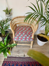 Load image into Gallery viewer, Sendwe Malawi Chair
